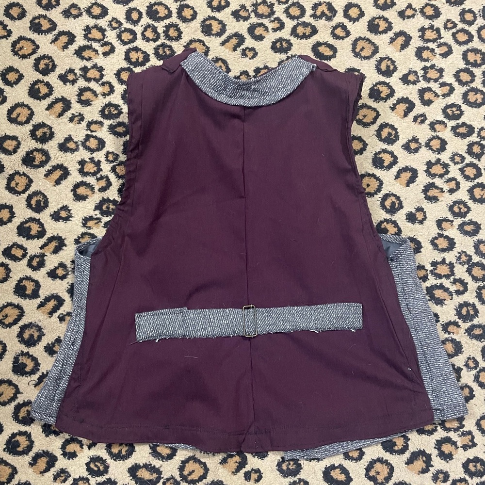 Custom vest - Picture 3 of 5